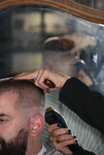 Coupe + Barbe - Dégradé à blanc – 60 min | 71 CHF